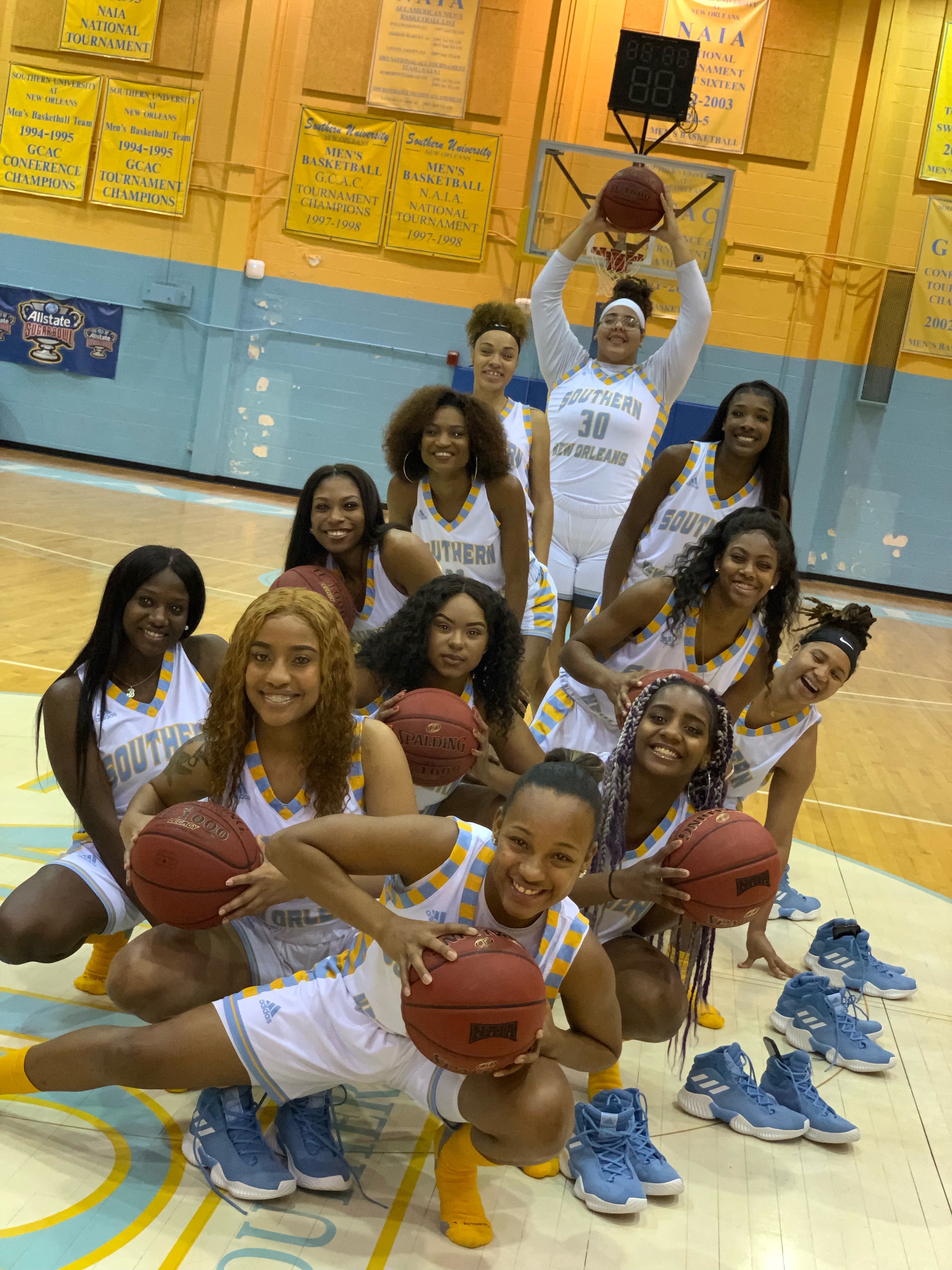 The 2018-2019 Southern University at New Orleans' Women's Basketball Team