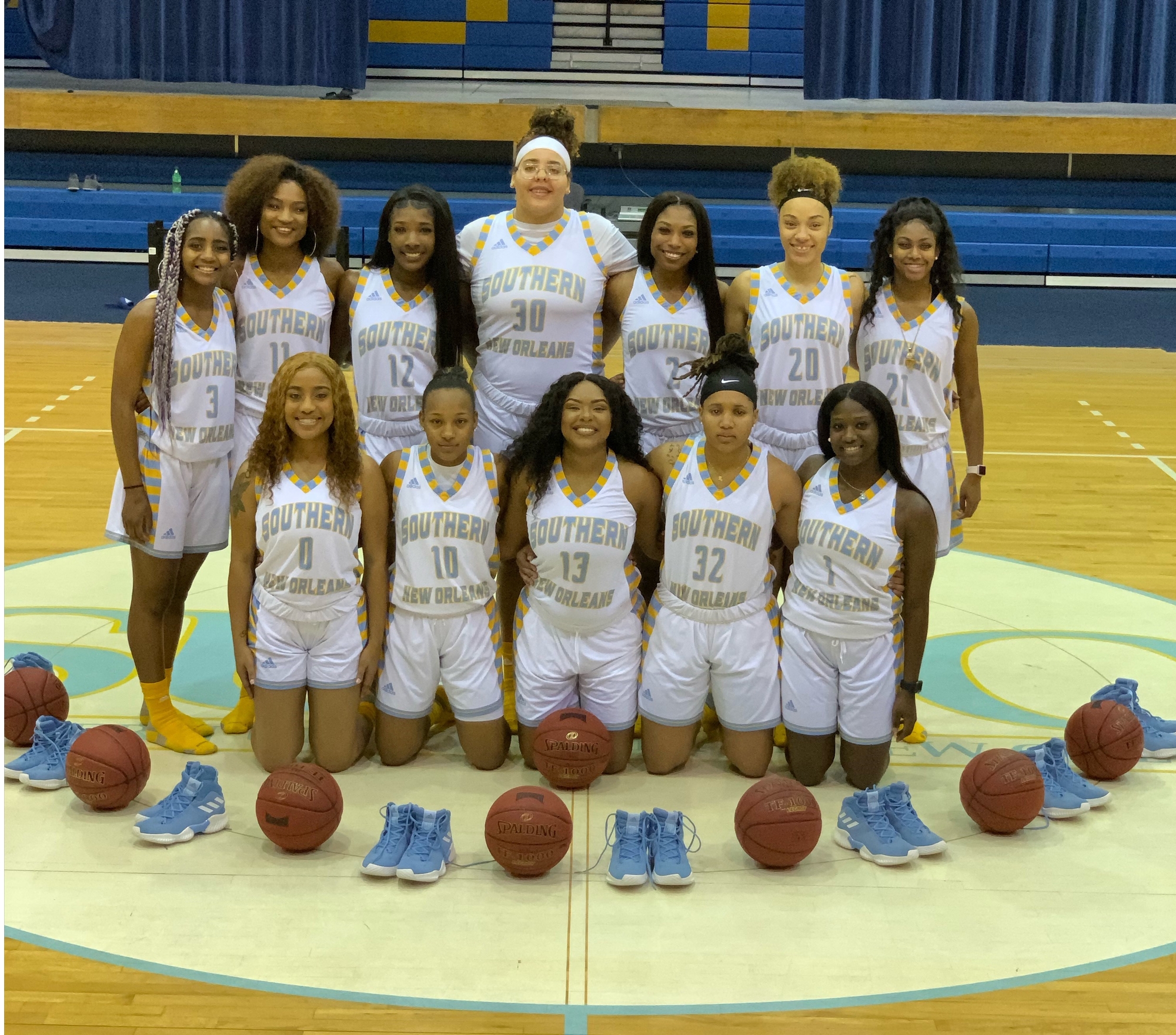 The 2018-2019 Southern University at New Orleans' Women's Basketball Team